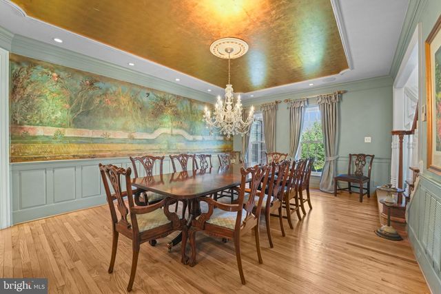 11431 WOOLINGTON RD, Great Falls, VA 22066