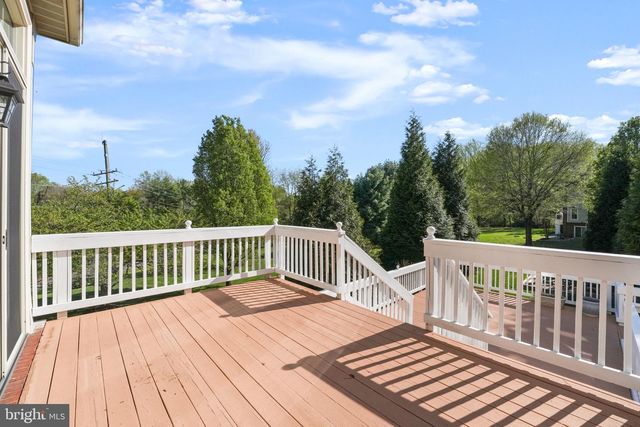 11431 WOOLINGTON RD, Great Falls, VA 22066
