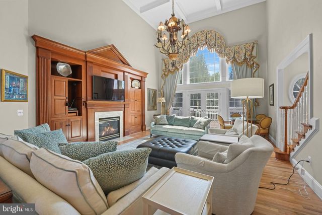 11431 WOOLINGTON RD, Great Falls, VA 22066