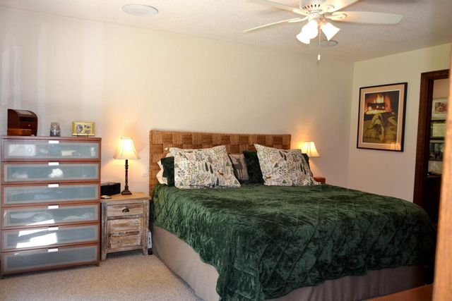 737 Pinecrest Drive, Grants Pass, OR 97527