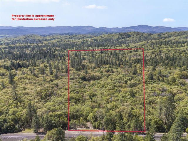 737 Pinecrest Drive, Grants Pass, OR 97527