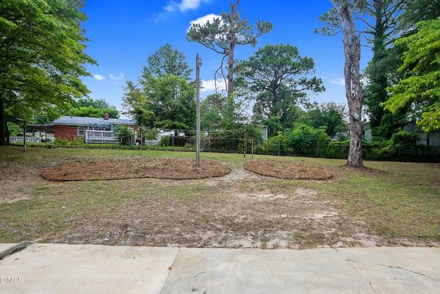 1823 Cascade Street, Fayetteville, NC 28301