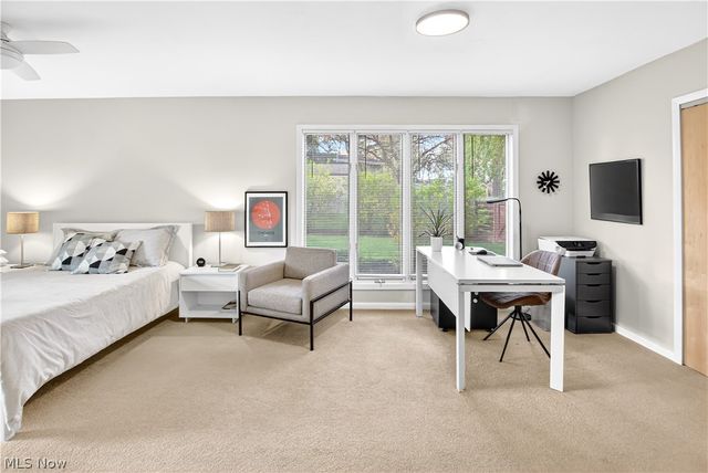 463 Queenswood Drive, Bay Village, OH 44140