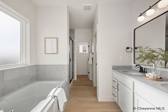 5123 CARLA DR, Cheyenne, WY 82009