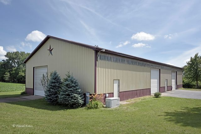 12505 Beaverton Road, Poplar Grove, IL 61065