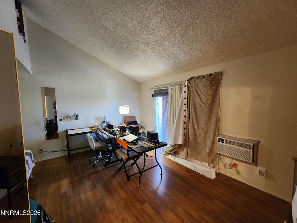 2450 Lymbery Street APT 323, Reno, NV 89509