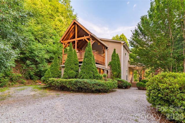 67 Hummingbird Hill Road, Franklin, NC 28734