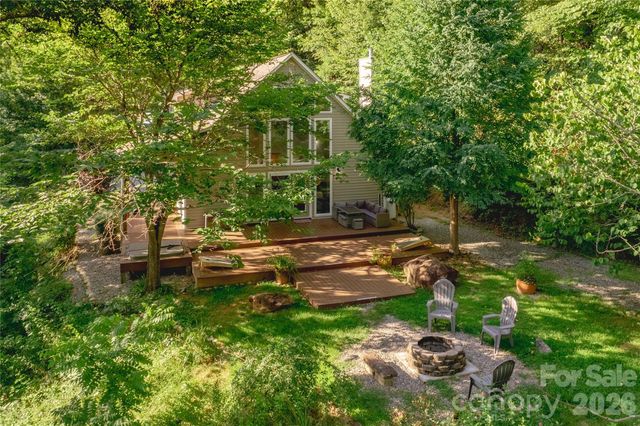 67 Hummingbird Hill Road, Franklin, NC 28734
