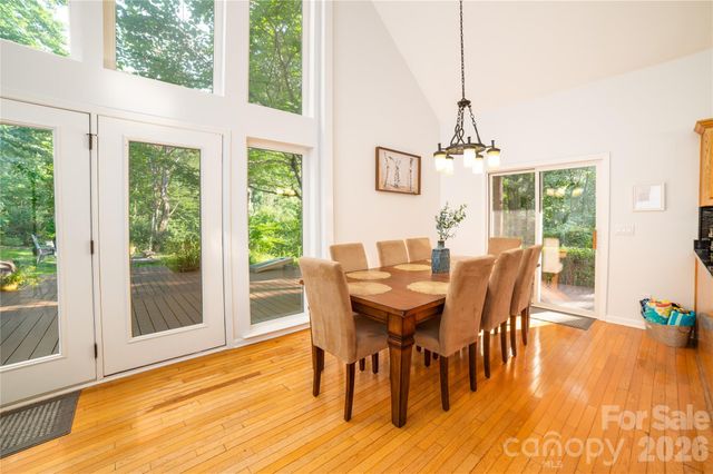 67 Hummingbird Hill Road, Franklin, NC 28734