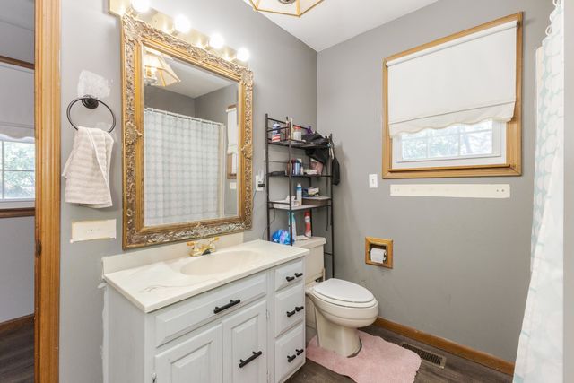 225 E Pinckney Street, Pontiac, IL 61764