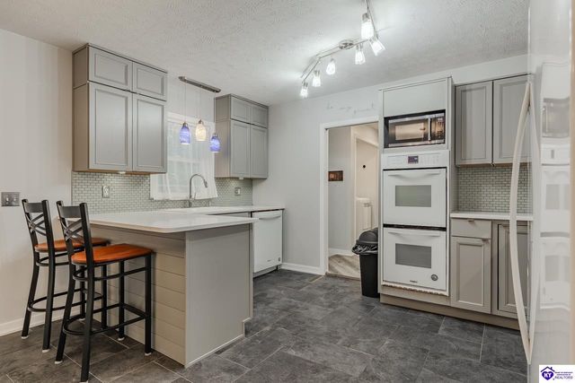 106 Westwood Drive, Elizabethtown, KY 42701