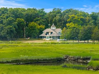 28 John Wise Lane, Essex, MA 01929
