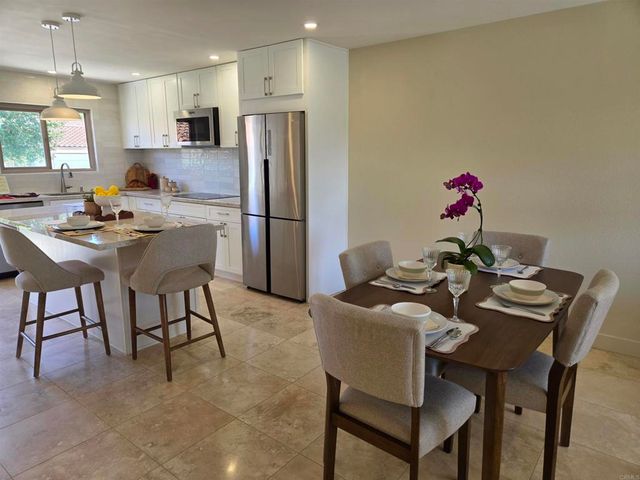 1809 Pleasantdale Drive, Encinitas, CA 92024