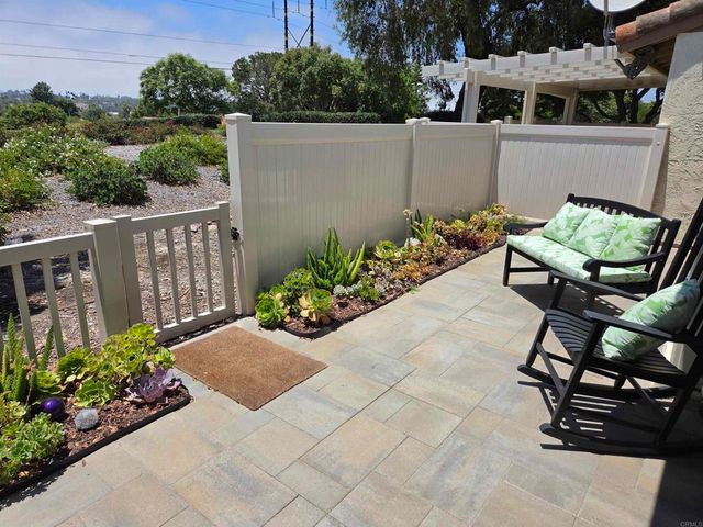 1809 Pleasantdale Drive, Encinitas, CA 92024