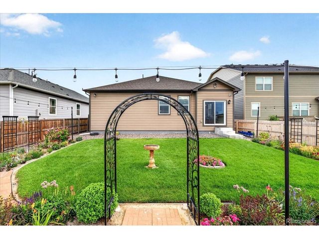 2301 Mountain Sky Dr, Fort Lupton, CO 80621