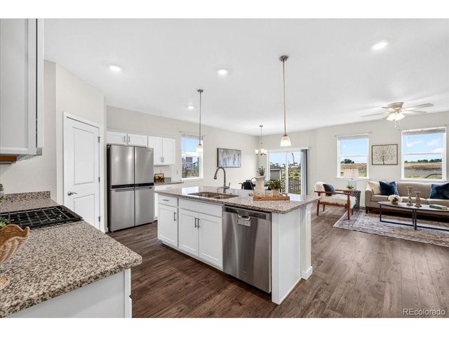 2301 Mountain Sky Dr, Fort Lupton, CO 80621