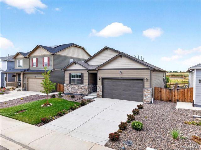 2301 Mountain Sky Dr, Fort Lupton, CO 80621