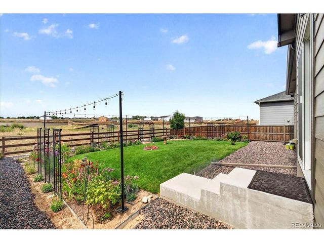 2301 Mountain Sky Dr, Fort Lupton, CO 80621