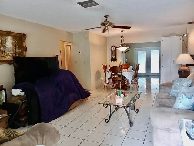 9500 NW 70th Street, Tamarac, FL 33321