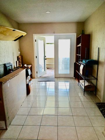 9500 NW 70th Street, Tamarac, FL 33321