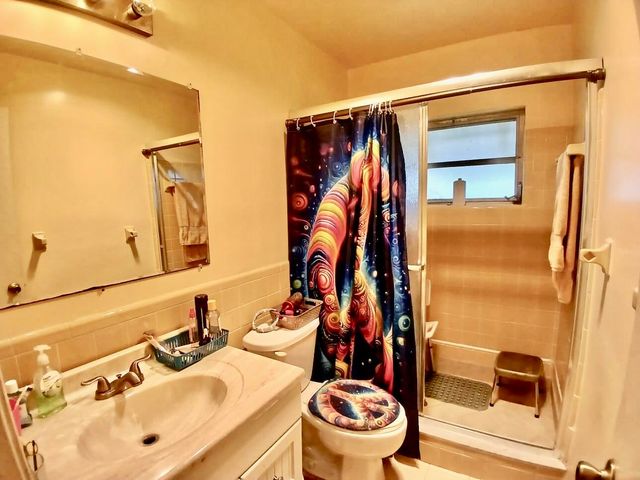 9500 NW 70th Street, Tamarac, FL 33321