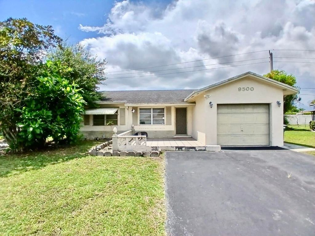 9500 NW 70th Street, Tamarac, FL 33321