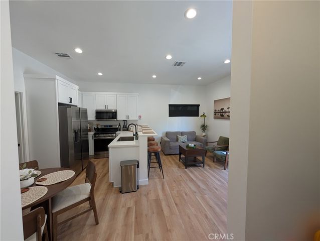 311 W Green, Claremont, CA 91711