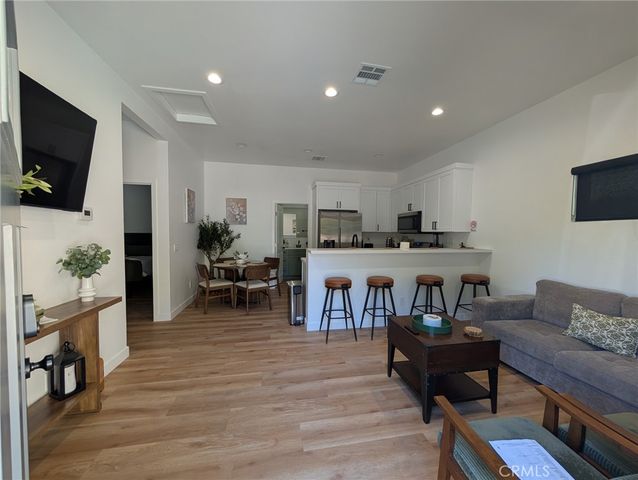 311 W Green, Claremont, CA 91711