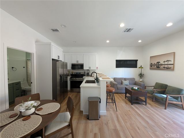 311 W Green, Claremont, CA 91711