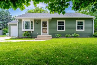W150N8204 Norman DRIVE, Menomonee Falls, WI 53051