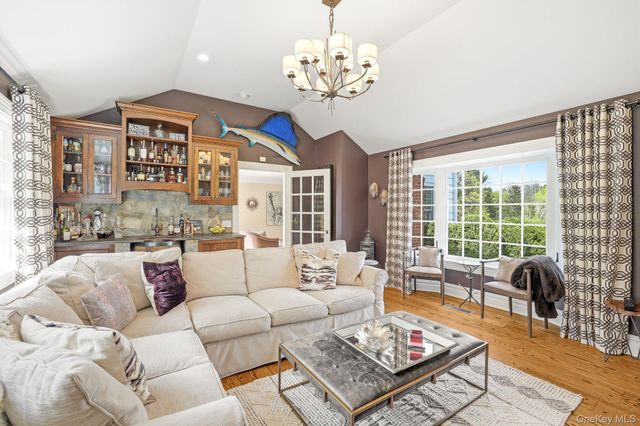 14 Annandale Road, Chappaqua, NY 10514