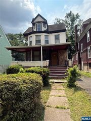 605 Park Avenue, East Orange, NJ 07017