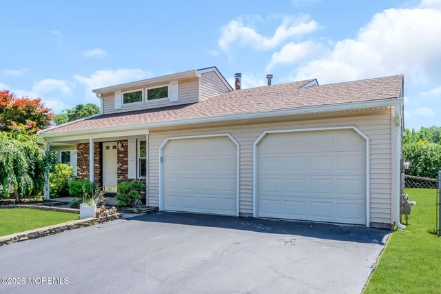 47 Peachstone Road, Howell, NJ 07731
