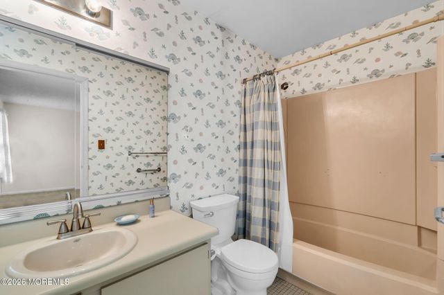 47 Peachstone Road, Howell, NJ 07731