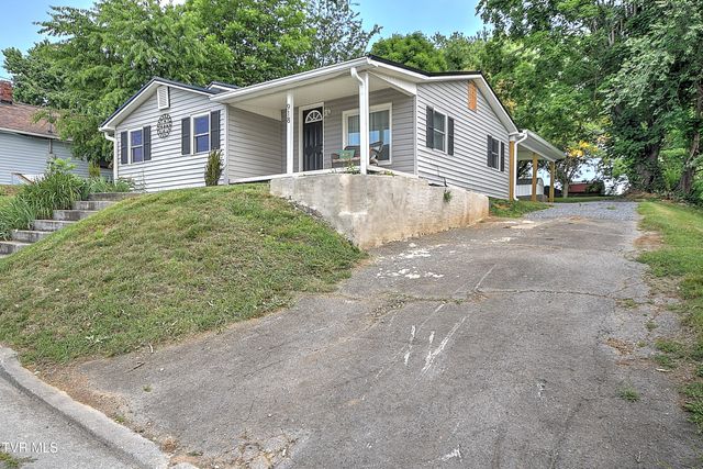 918 South Cedar Avenue, Elizabethton, TN 37643