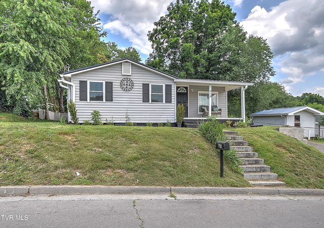 918 South Cedar Avenue, Elizabethton, TN 37643