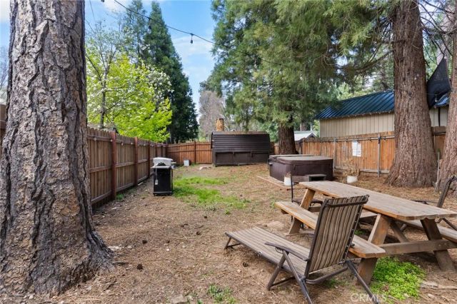 22904 Waters, Crestline, CA 92325