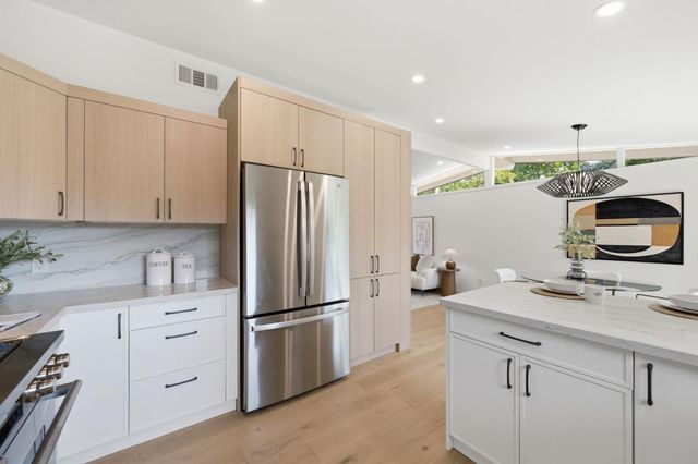832 Pebblelake Court, Sunnyvale, CA 94089