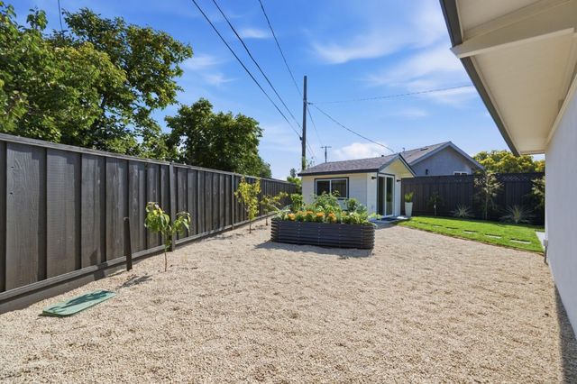 832 Pebblelake Court, Sunnyvale, CA 94089