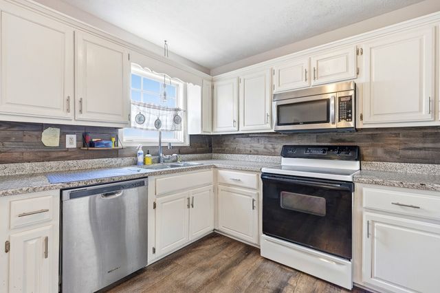 132 Kimberly St, Portland, TN 37148