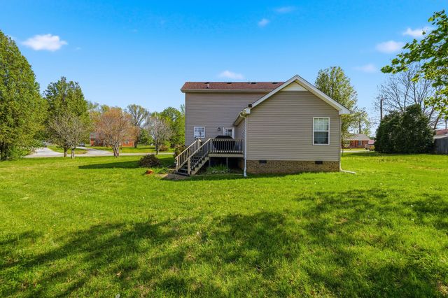 132 Kimberly St, Portland, TN 37148