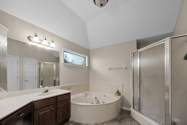 10135 WOODLAND HILLS DR, Cordova, TN 38018