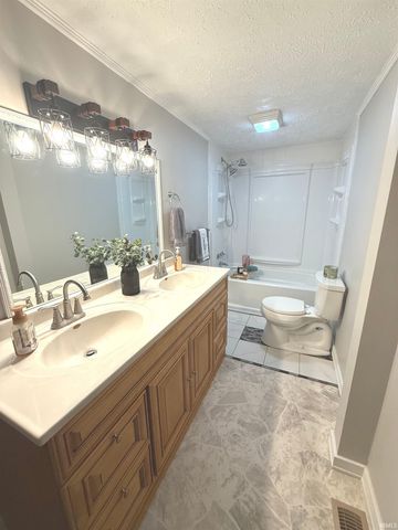 2655 S Brown Chapel Road, Boonville, IN 47601