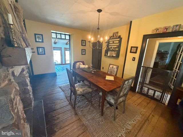 969 N GRANGE AVE, Collegeville, PA 19426