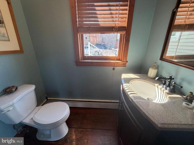 969 N GRANGE AVE, Collegeville, PA 19426