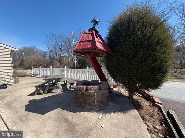 969 N GRANGE AVE, Collegeville, PA 19426