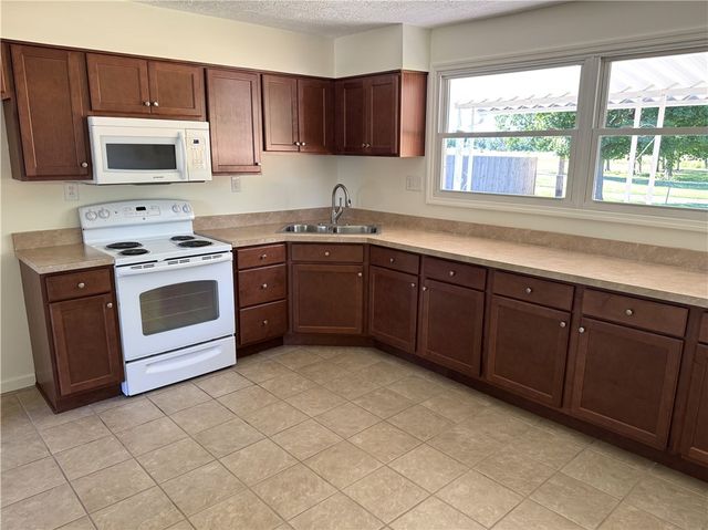 869 Foley Drive, Vandalia, OH 45377