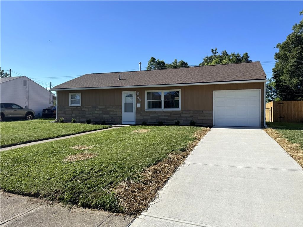 869 Foley Drive, Vandalia, OH 45377