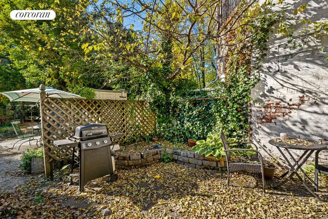 882 PARK Place, New York City, NY 11216