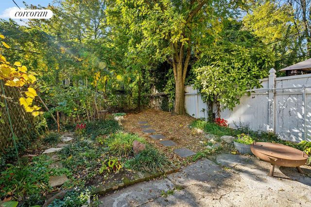 882 PARK Place, New York City, NY 11216
